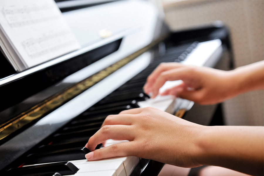 ピアノの練習で使うバイエルとは？特徴やメリットを詳しく解説